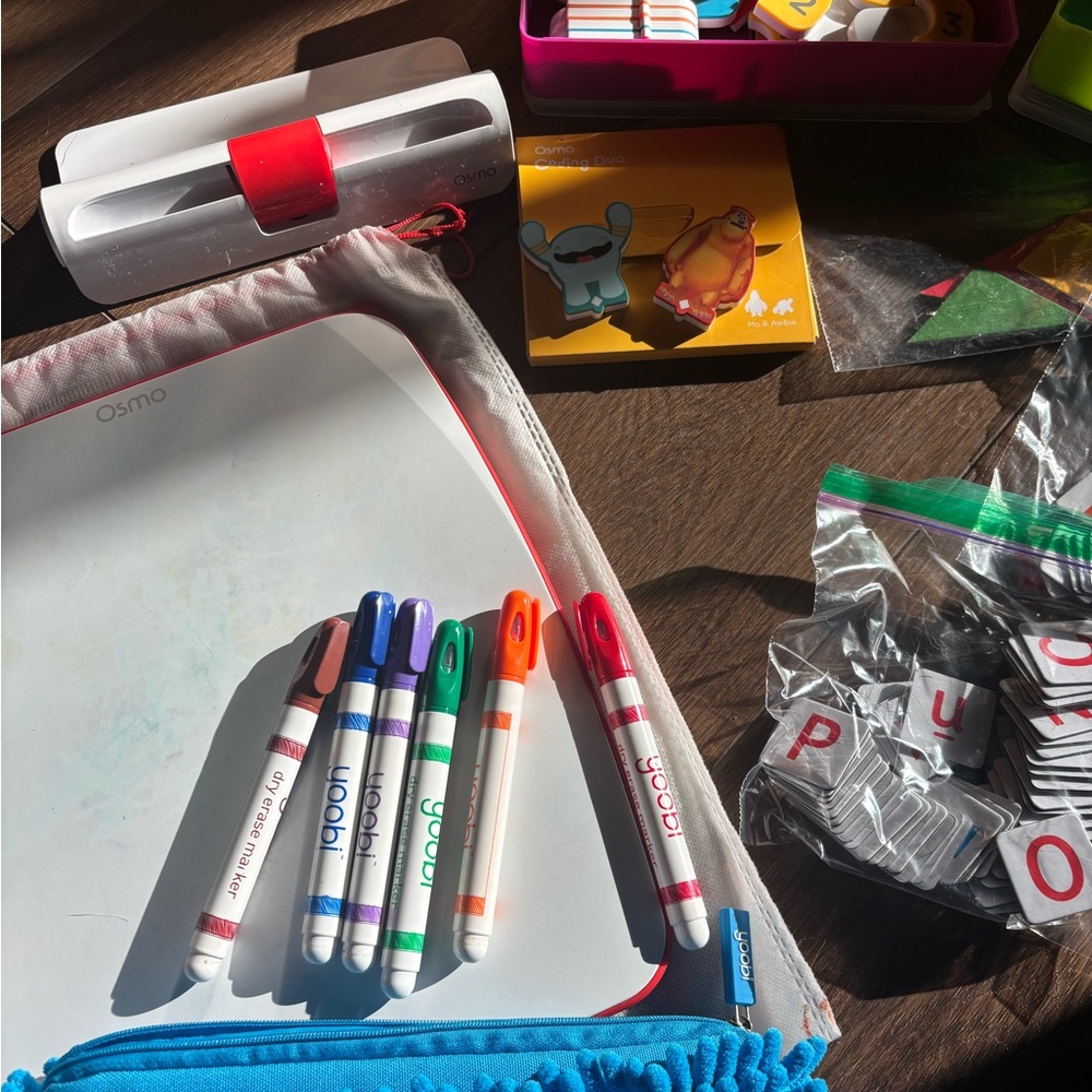 Osmo Learning Toy with Multiple Games for Ipad